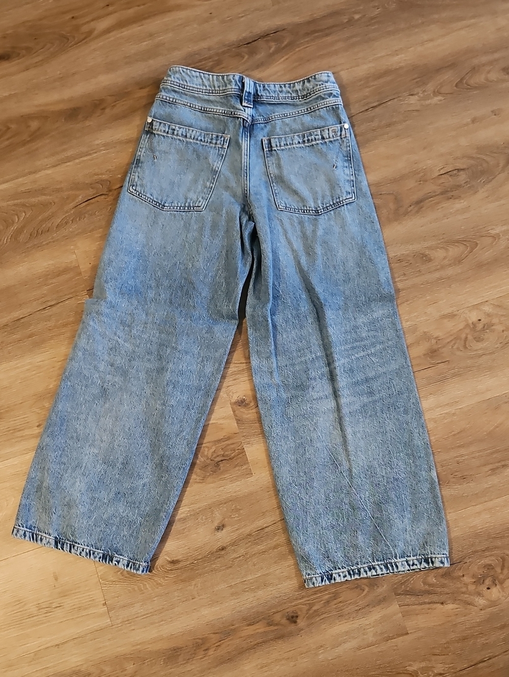Pilcro Barrel Light Blue Washed Denim Jeans - Picture 3 of 5